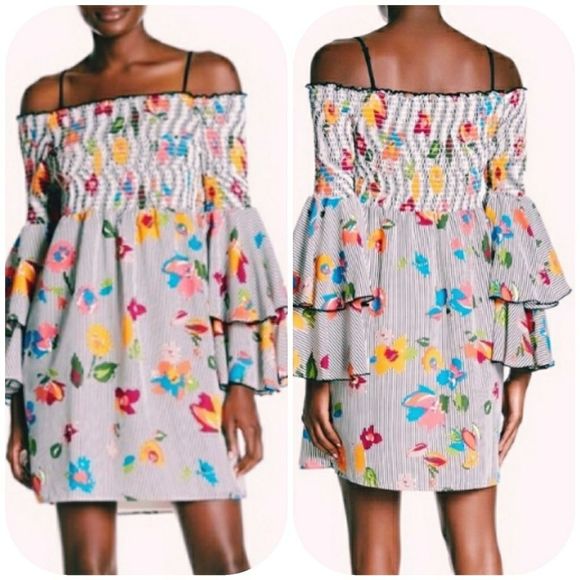 Nicole Miller Dresses & Skirts - Nicole Miller Layered Cold Shoulder LongSle Dress